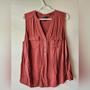 Maroon Button Tank Top